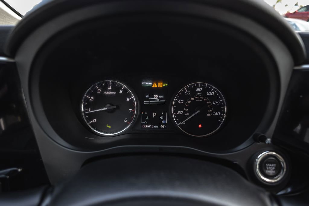 Used 2017 Mitsubishi Outlander GT AWD/4WD image 12