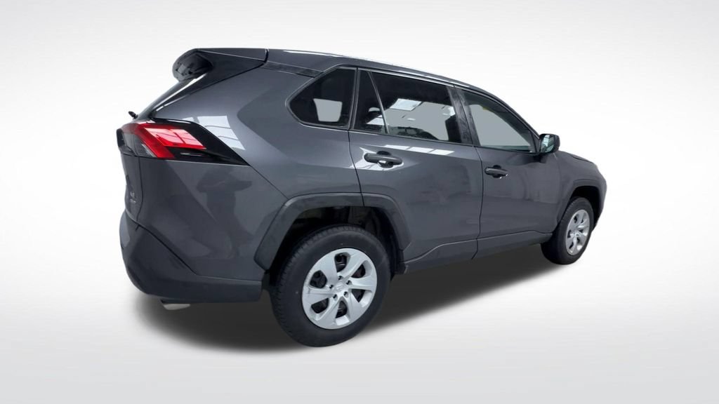 Certified 2024 Toyota RAV4 LE AWD/4WD image 9