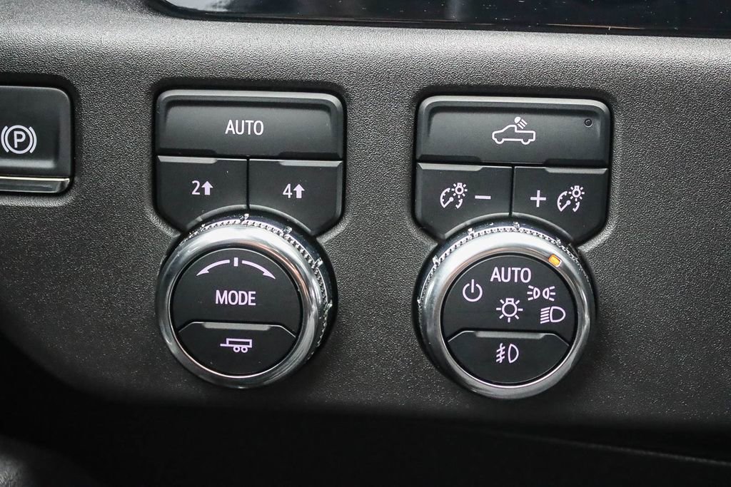 Used 2025 GMC Sierra 1500 Elevation image 49