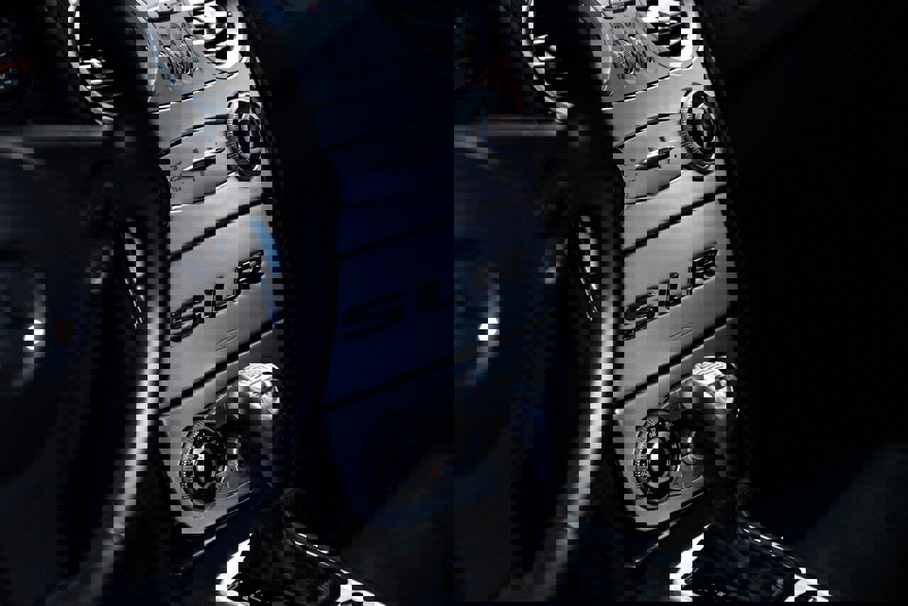 Used 2006 Mercedes-Benz SLR image 21