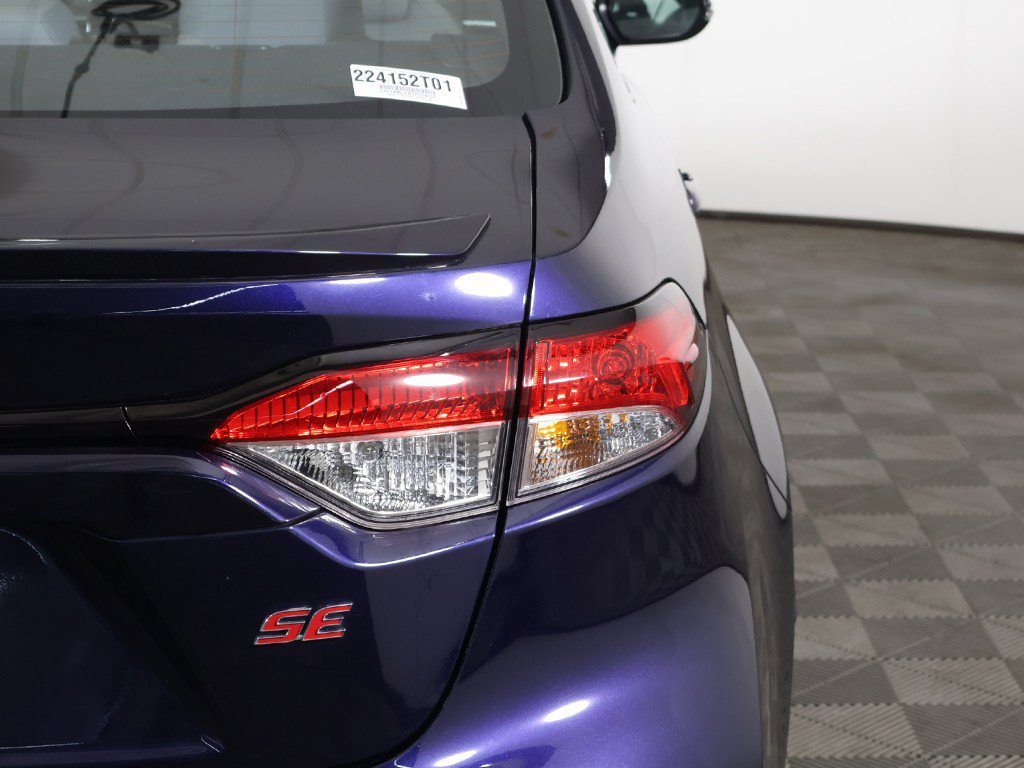 Used 2025 Toyota Corolla SE FWD image 11
