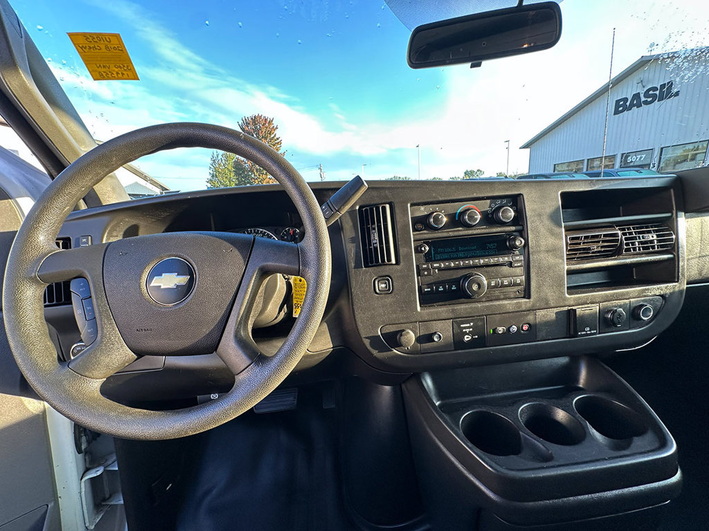 Used 2018 Chevrolet Express 3500 w/ Driver Convenience Package RWD image 34