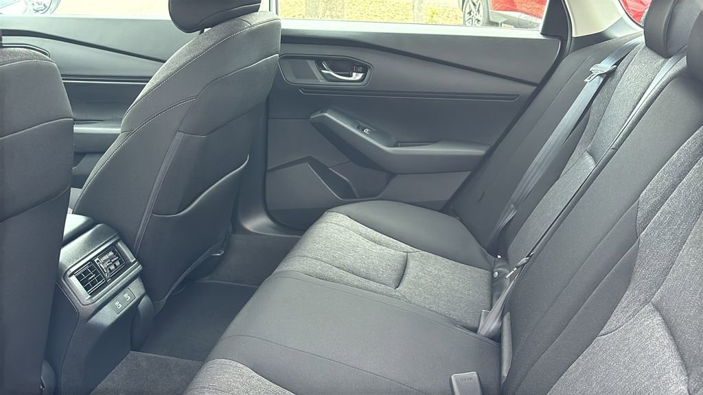 Certified 2025 Honda Accord SE image 29
