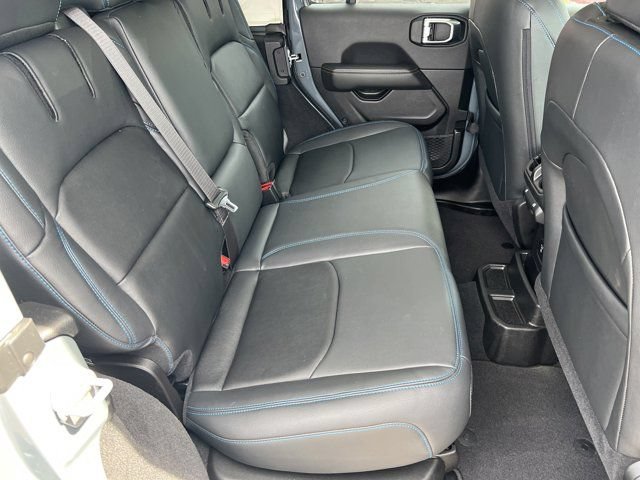 Certified 2025 Jeep Wrangler Unlimited Sahara w/ Safety Group AWD/4WD image 15