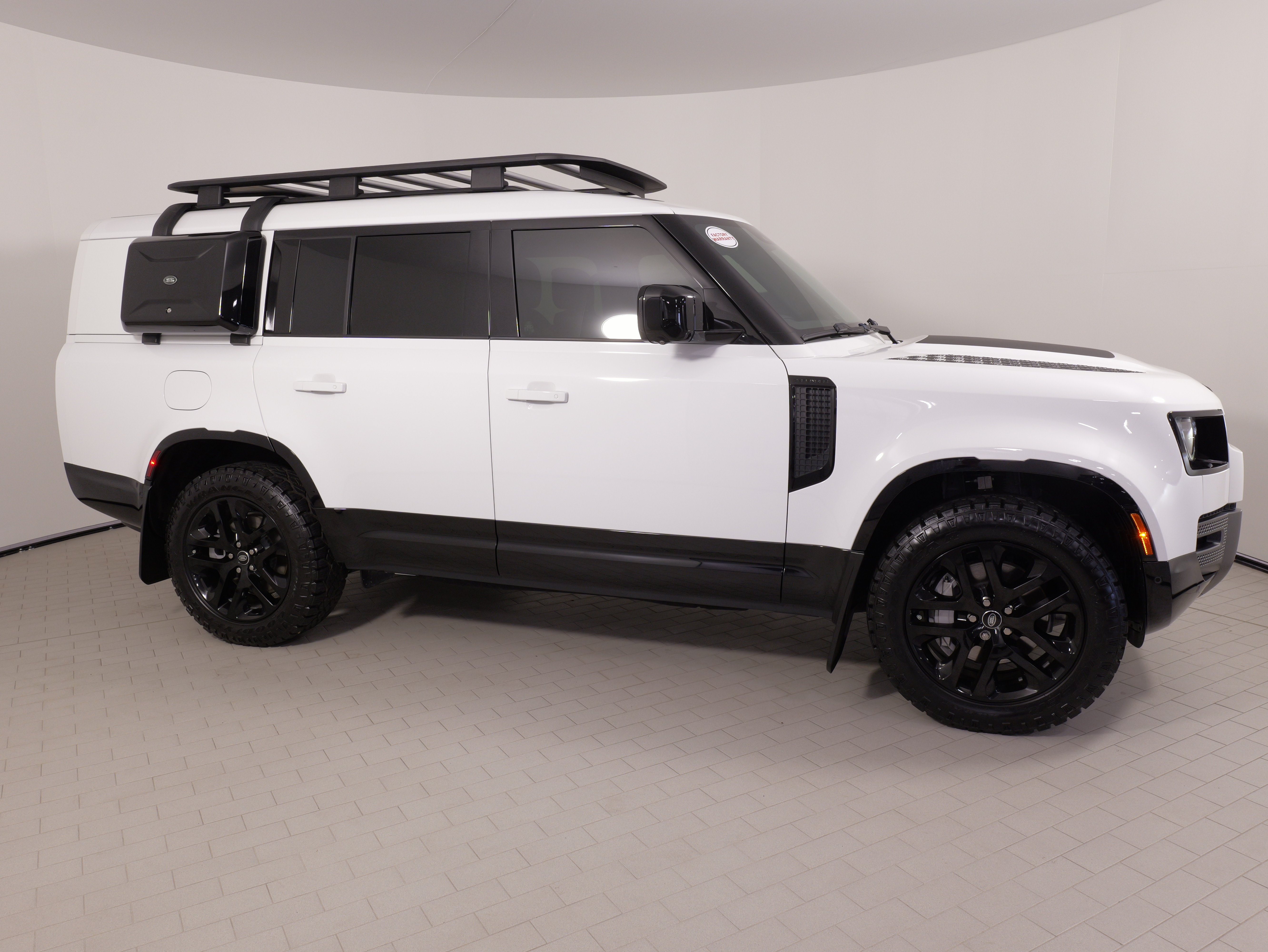 Used 2024 Land Rover Defender 130 Outbound AWD/4WD image 10