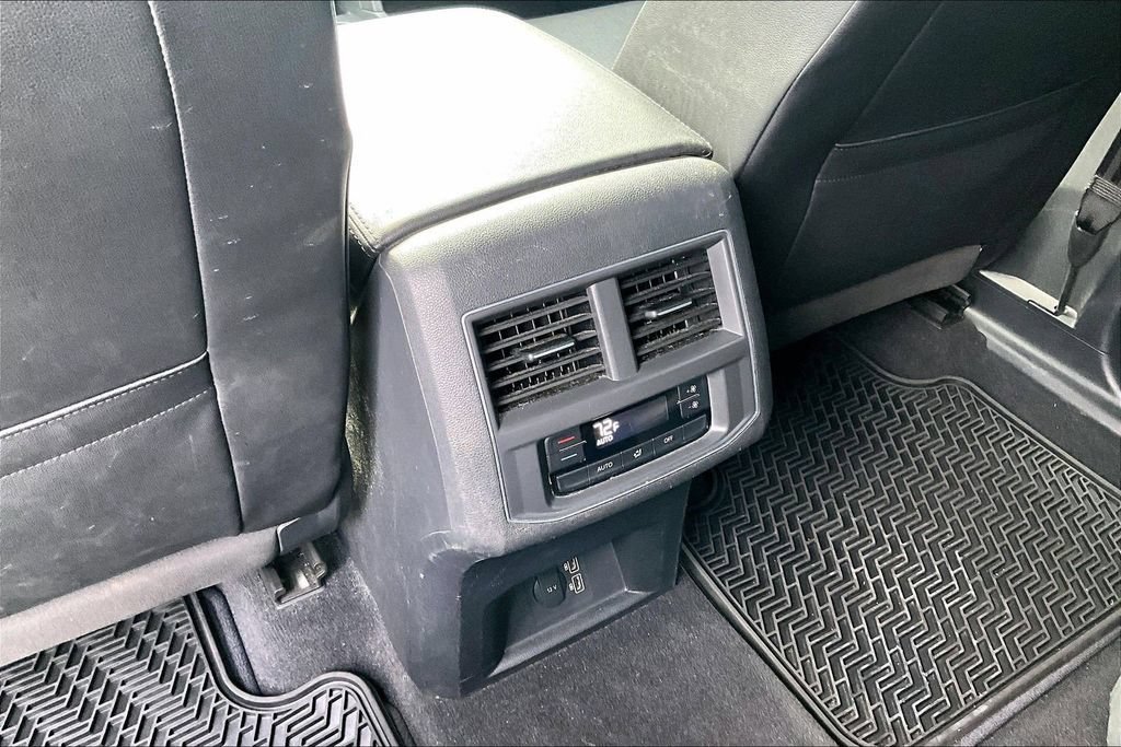 Used 2019 Volkswagen Atlas SE w/ Towing Package AWD/4WD image 25