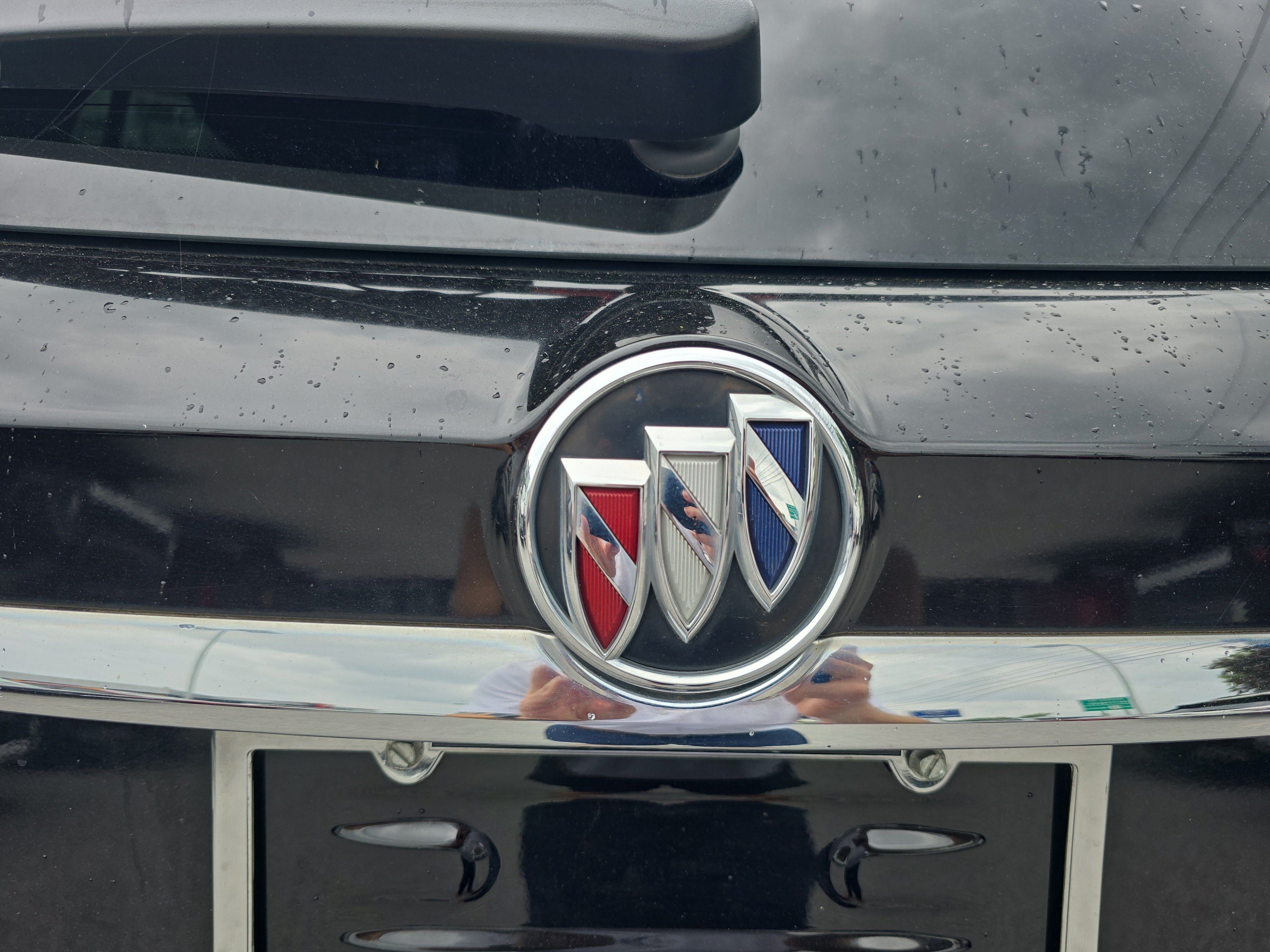 Used 2019 Buick Encore Essence AWD/4WD image 25