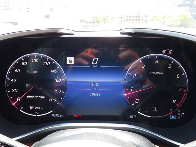Used 2022 Mercedes-Benz SL 55 AMG 4MATIC image 11