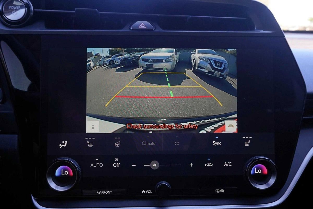 Used 2024 Lexus RZ 300e Premium image 27