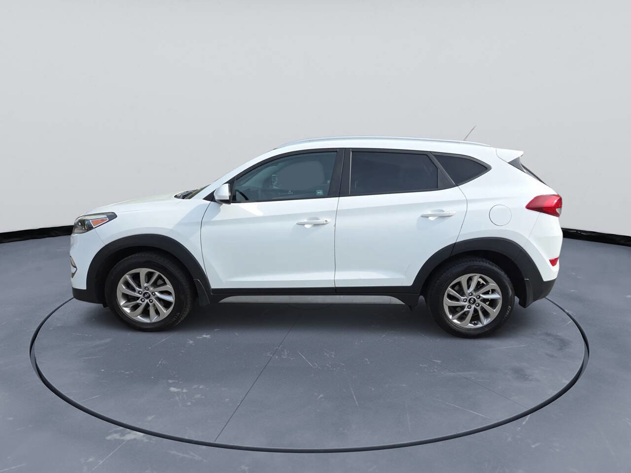 Used 2017 Hyundai Tucson SE image 9