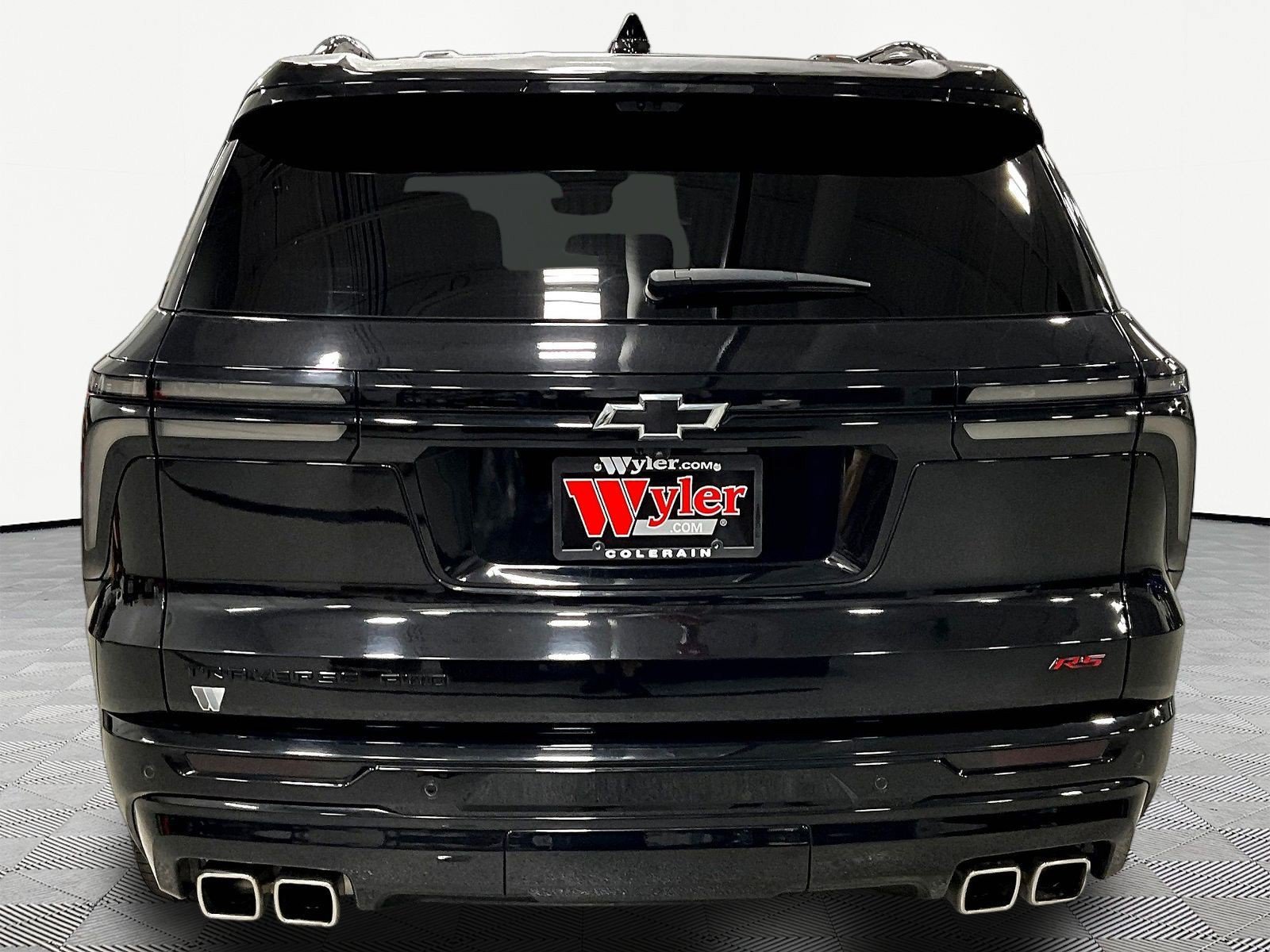 Used 2024 Chevrolet Traverse RS AWD/4WD image 5