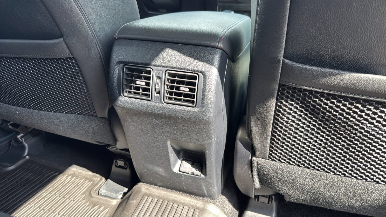 Used 2023 Toyota 4Runner TRD Off-Road Premium w/ Off Road Premium Plus Package AWD/4WD image 27