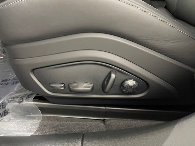 New 2025 Porsche Panamera image 36