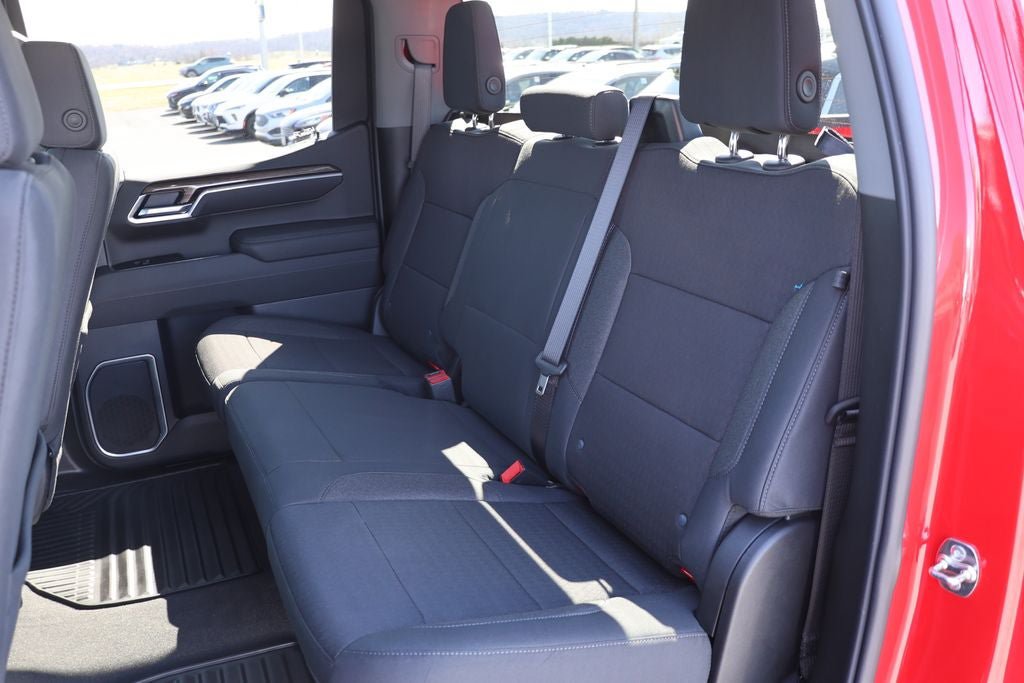 Used 2026 Chevrolet Silverado 1500 LT AWD/4WD image 9