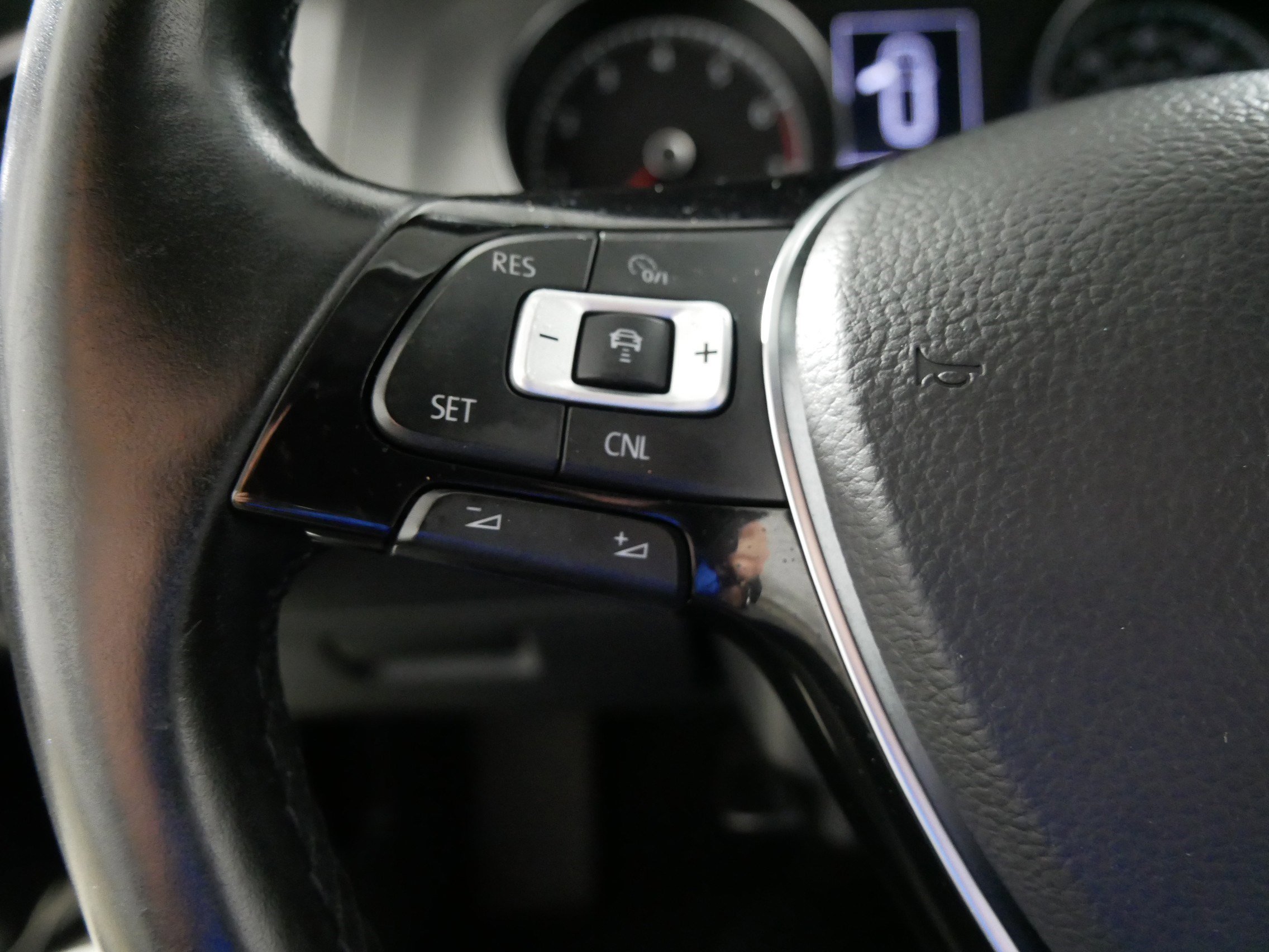 Used 2016 Volkswagen Golf Limited Edition image 27