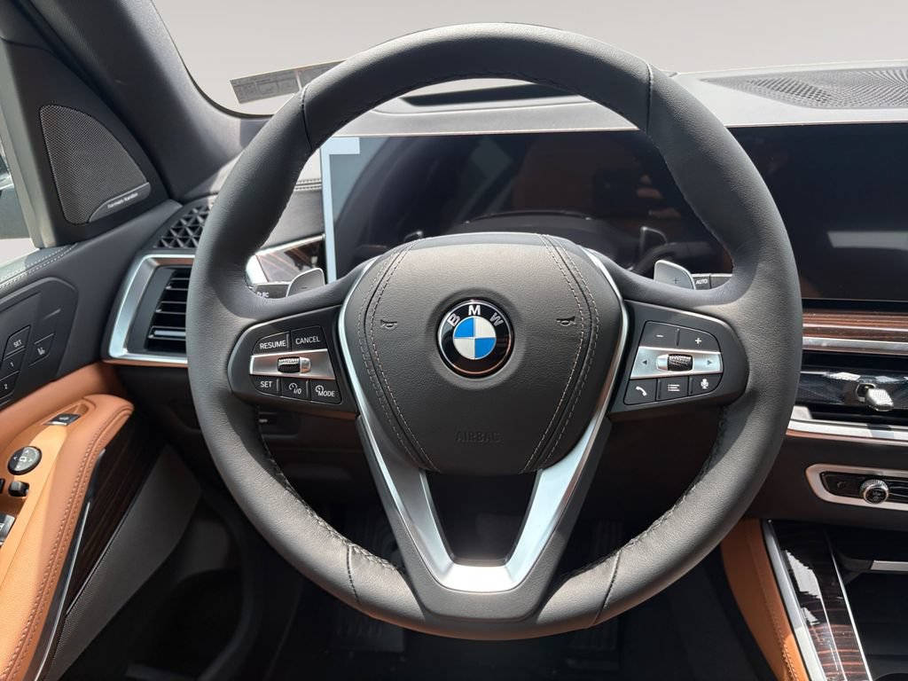 New 2026 BMW X5 xDrive40i w/ Off-Road Package AWD/4WD image 12