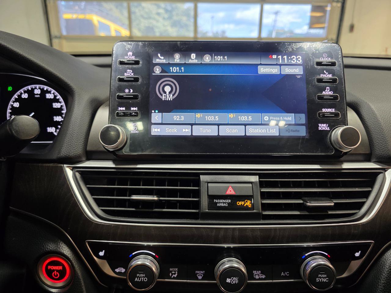 Used 2022 Honda Accord EX-L image 31