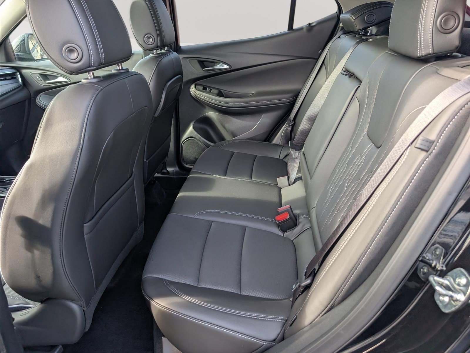 New 2026 Buick Encore GX Avenir w/ Avenir Convenience Package FWD image 12