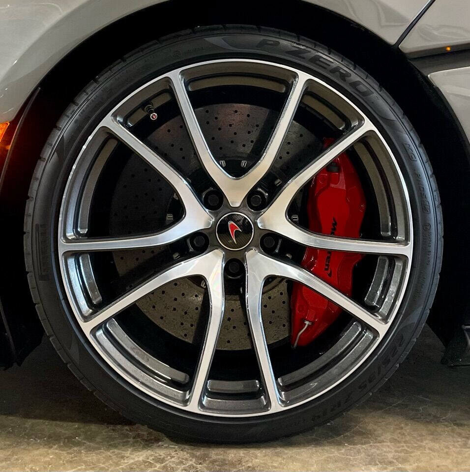 Used 2017 McLaren 570S RWD image 69