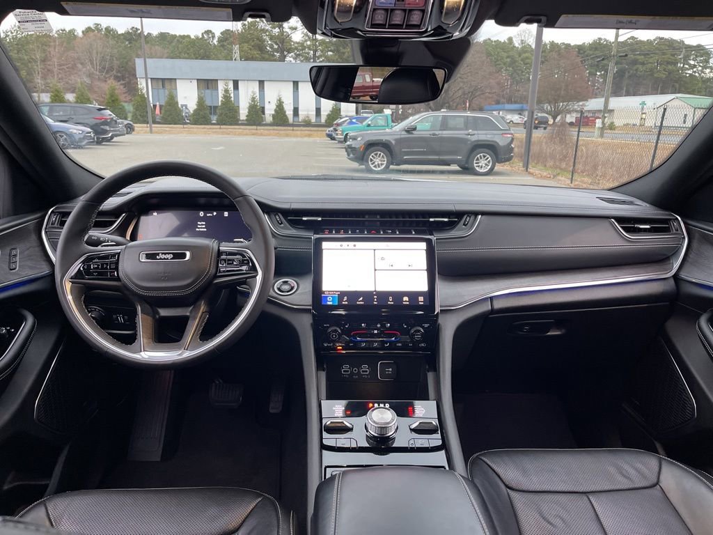 Used 2023 Jeep Grand Cherokee L Overland w/ Rear Seat Video Group I image 8