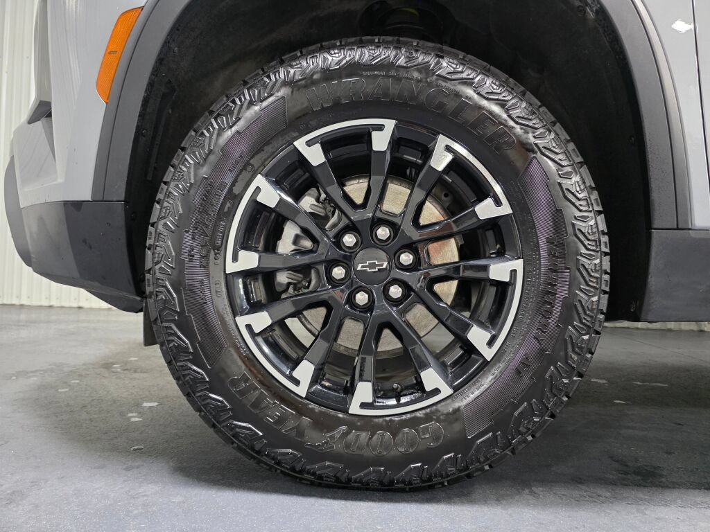 Used 2026 Chevrolet Traverse Z71 AWD/4WD image 5