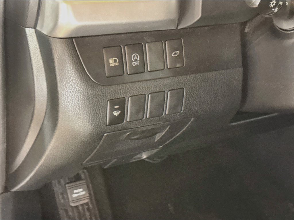 Used 2019 Toyota Highlander XLE FWD image 11