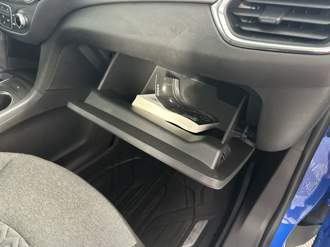 Used 2024 Chevrolet Equinox LT w/ LPO, Floor Liner Package FWD image 23