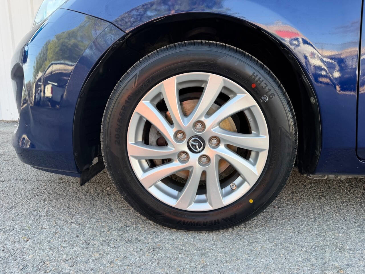 Used 2013 MAZDA MAZDA3 i Grand Touring w/ Tech Pkg image 63