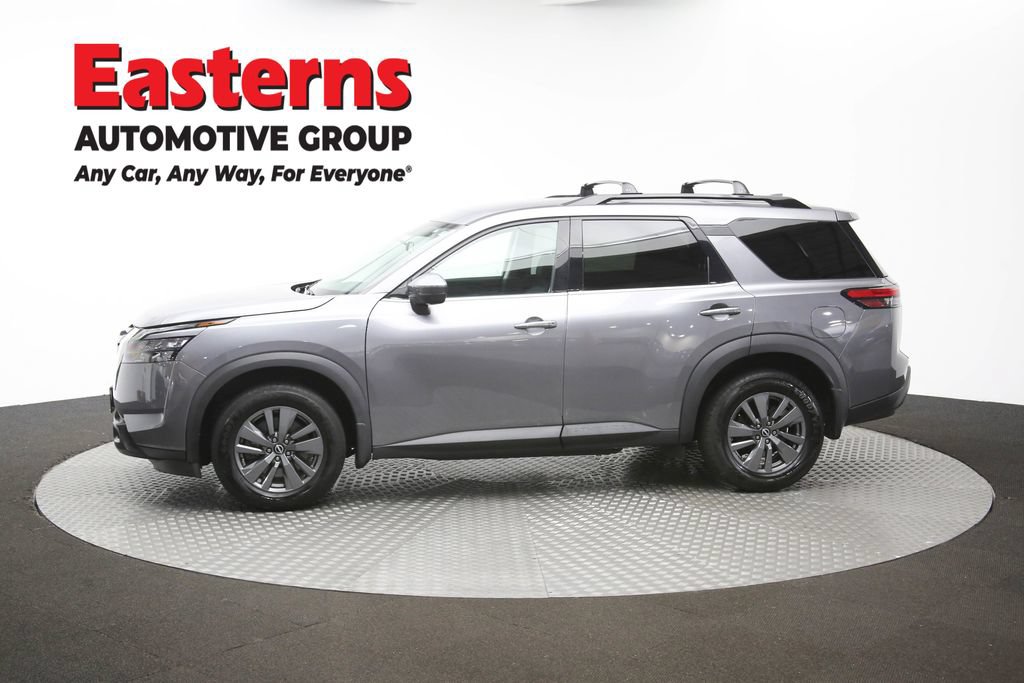 Used 2024 Nissan Pathfinder SV AWD/4WD image 57