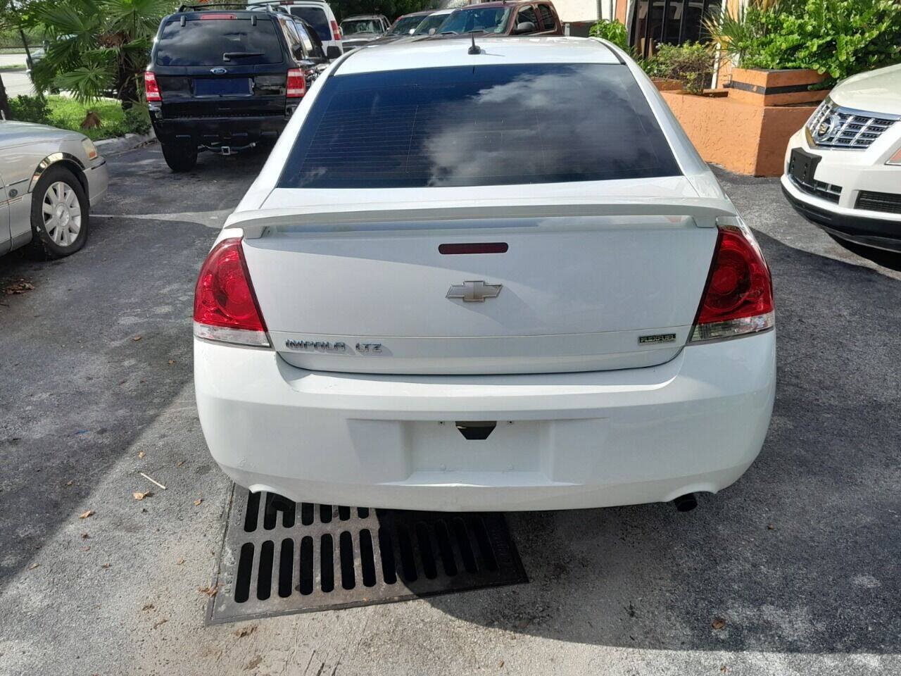 Used 2013 Chevrolet Impala LTZ FWD image 4