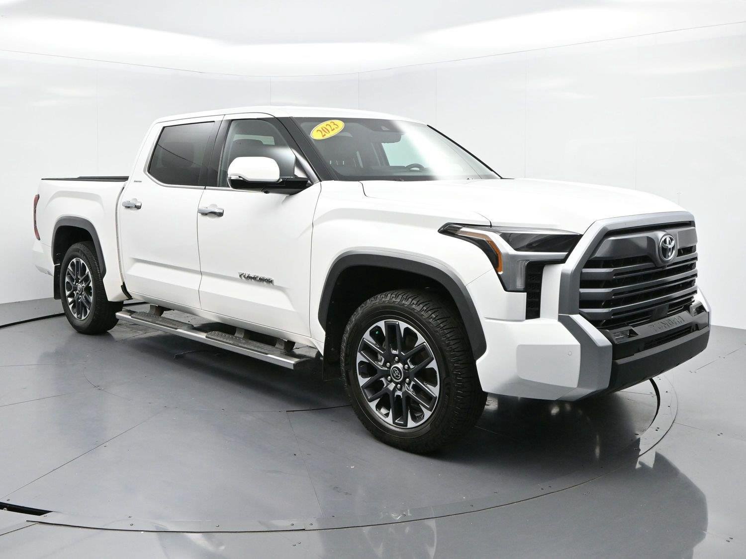 Used 2023 Toyota Tundra Limited AWD/4WD image 2