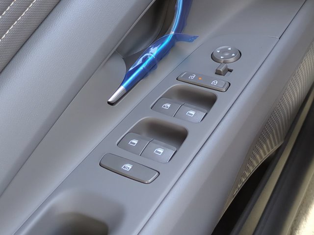New 2026 Hyundai Elantra Sport FWD image 21
