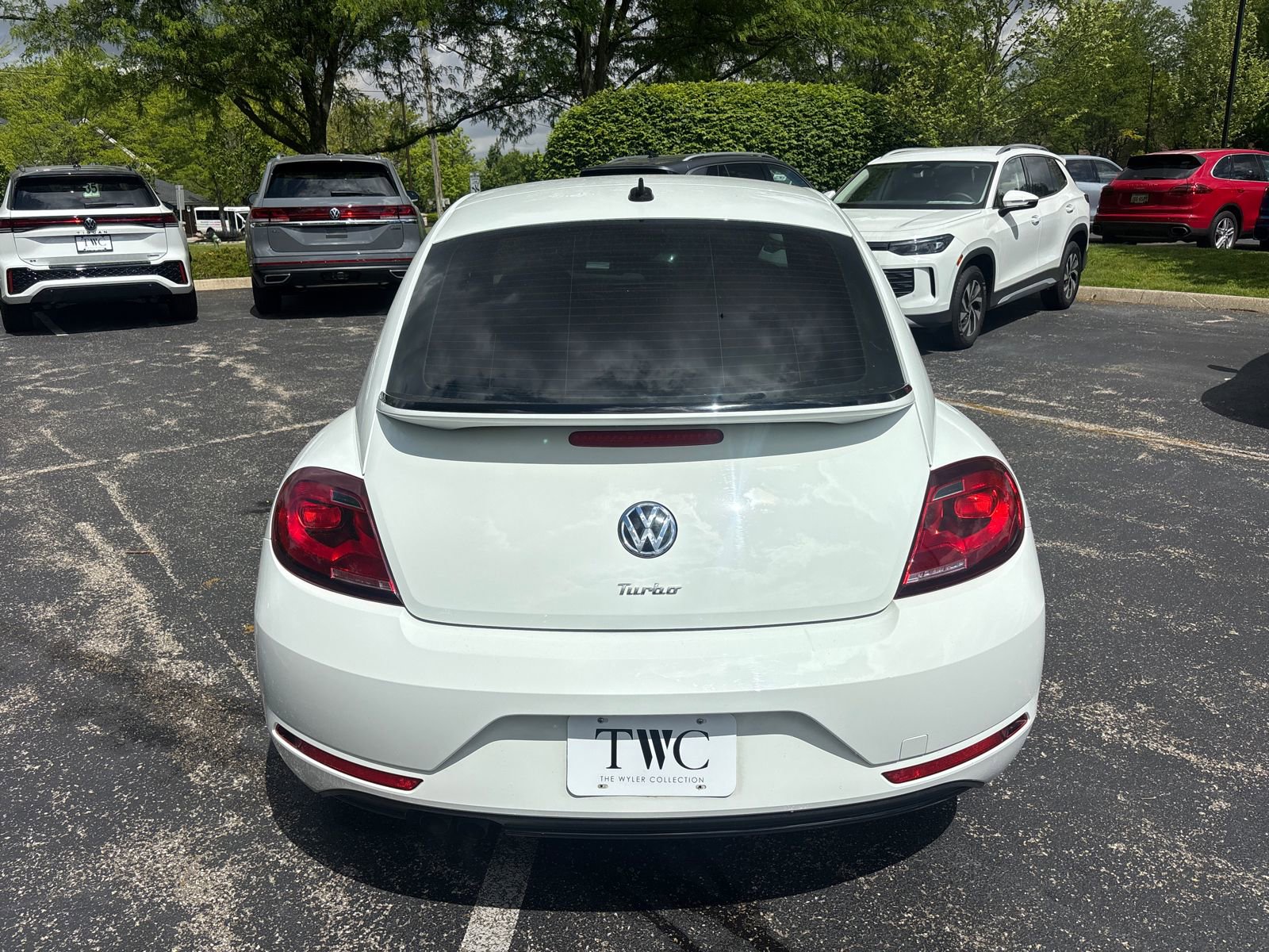 Used 2018 Volkswagen Beetle 2.0T S w/ Style & Comfort Package For S FWD image 6
