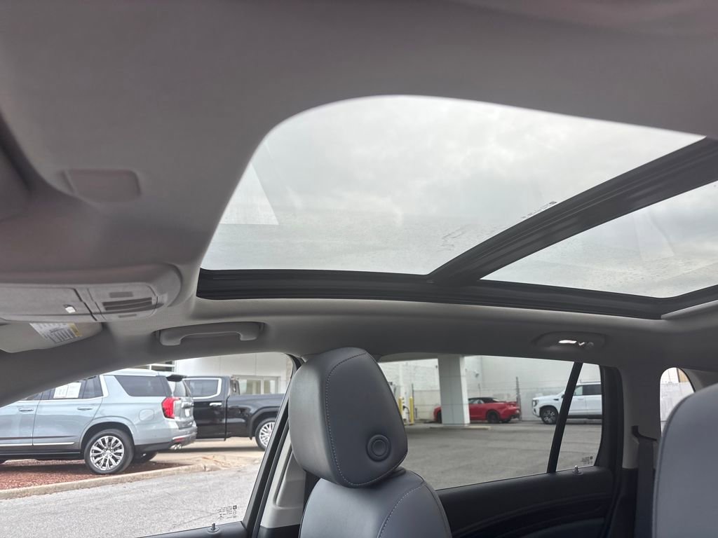 Used 2020 Buick Envision Essence w/ Experience Buick Package image 28