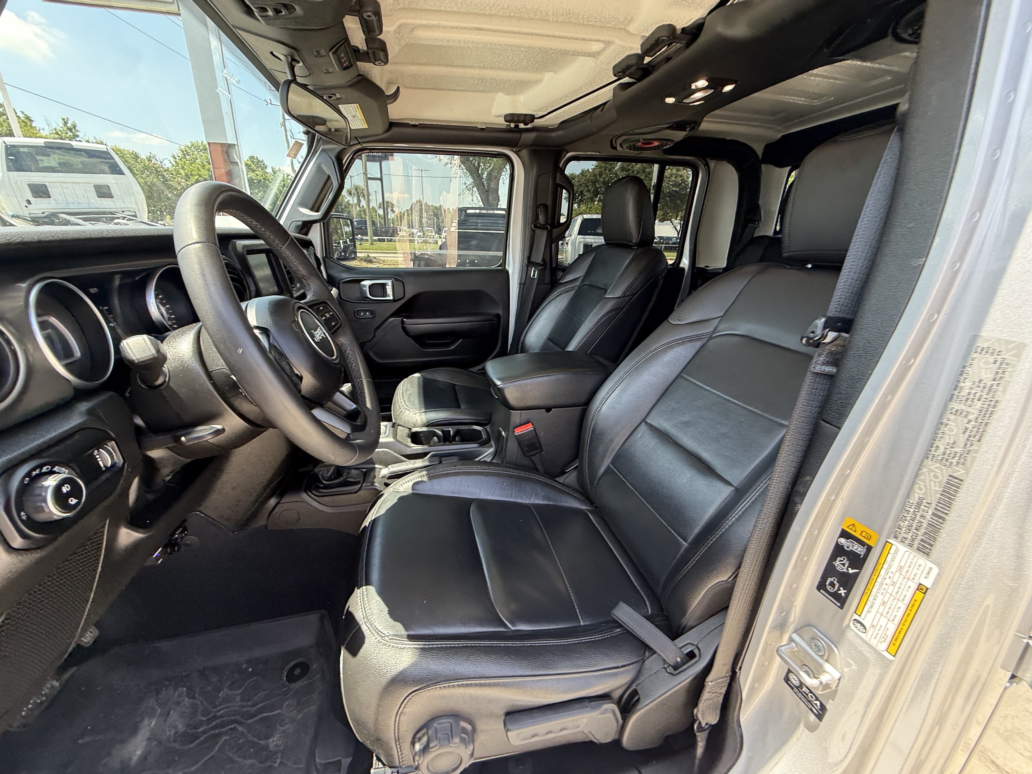 Used 2023 Jeep Gladiator Sport AWD/4WD image 27
