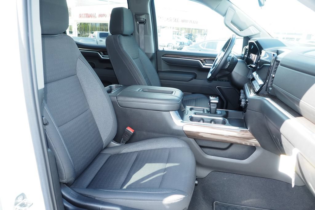 Used 2022 Chevrolet Silverado 1500 RST AWD/4WD image 19
