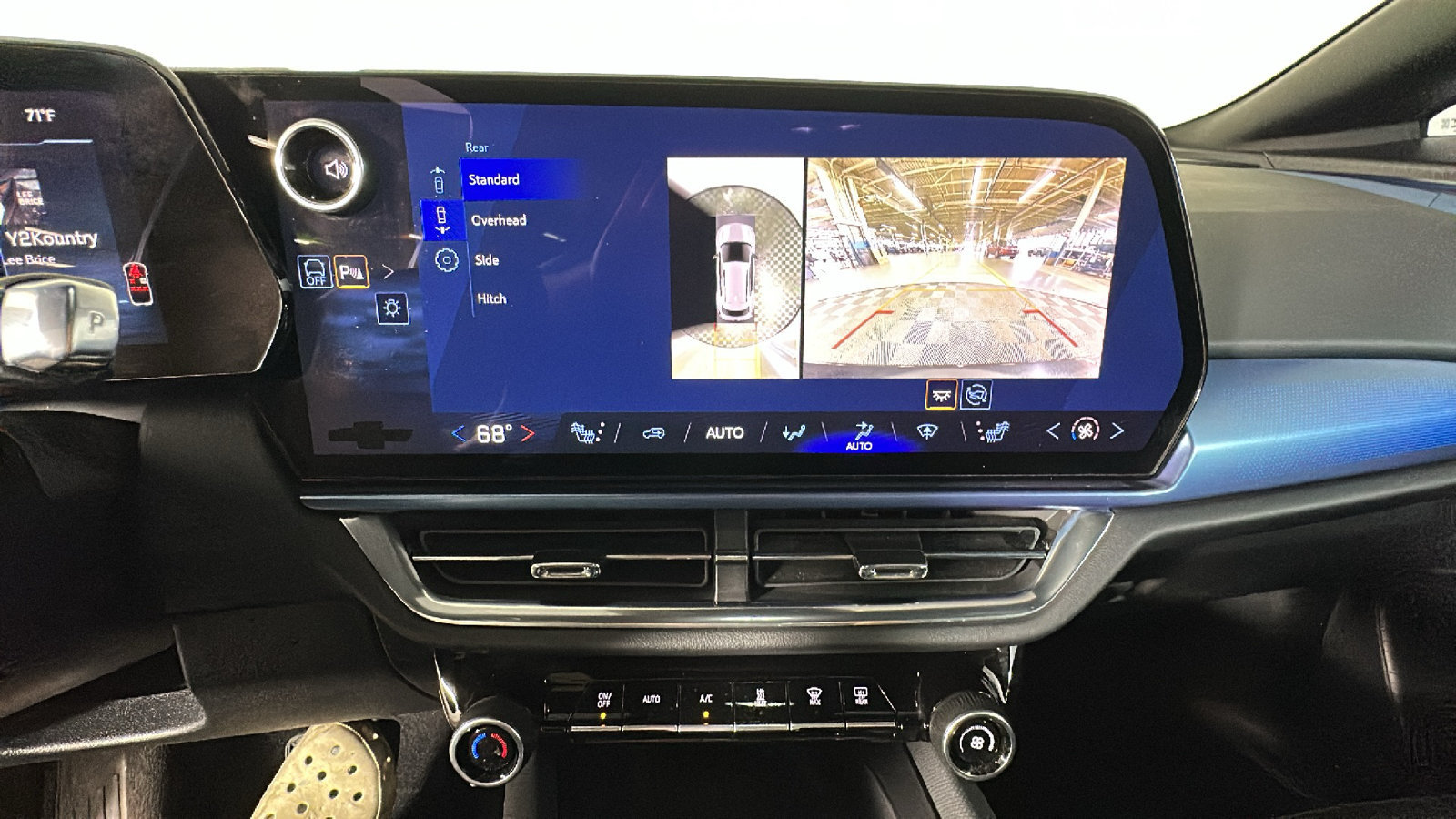 Used 2024 Chevrolet Equinox EV LT FWD image 27