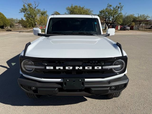 New 2025 Ford Bronco Outer Banks image 2