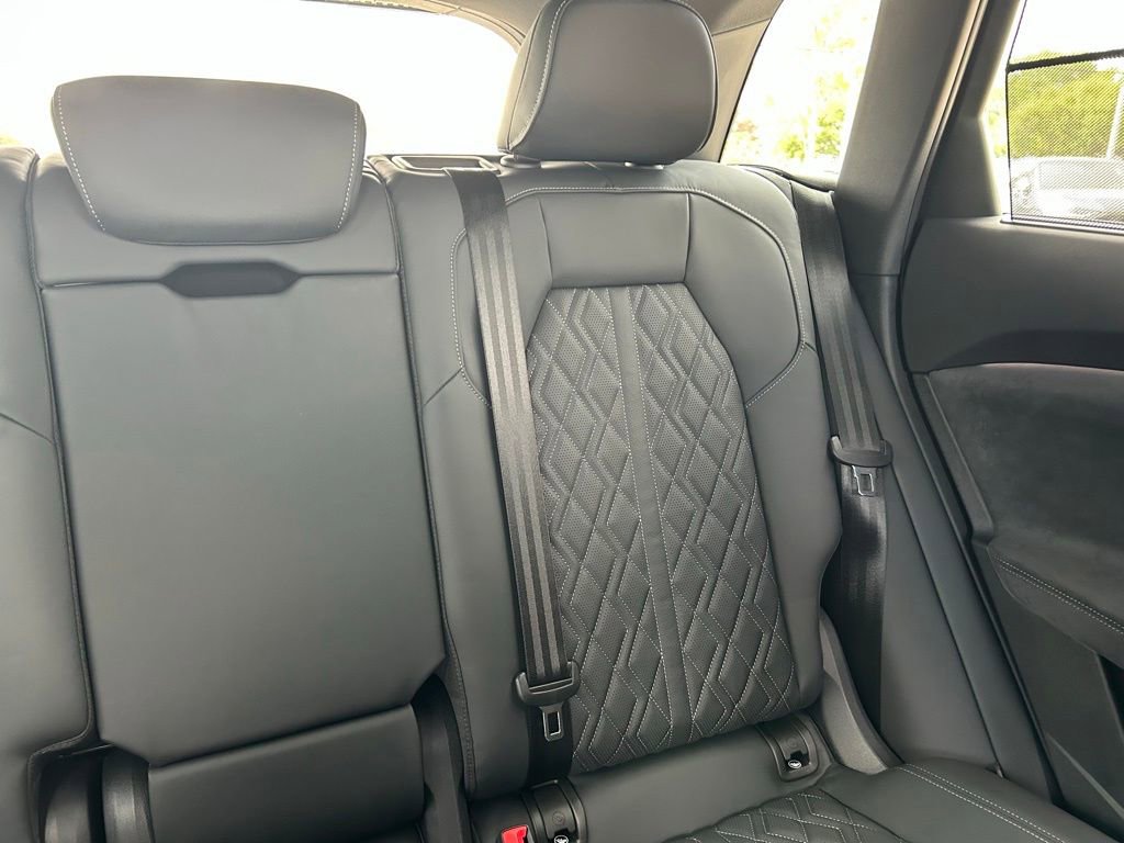 New 2025 Audi SQ5 Premium Plus image 16