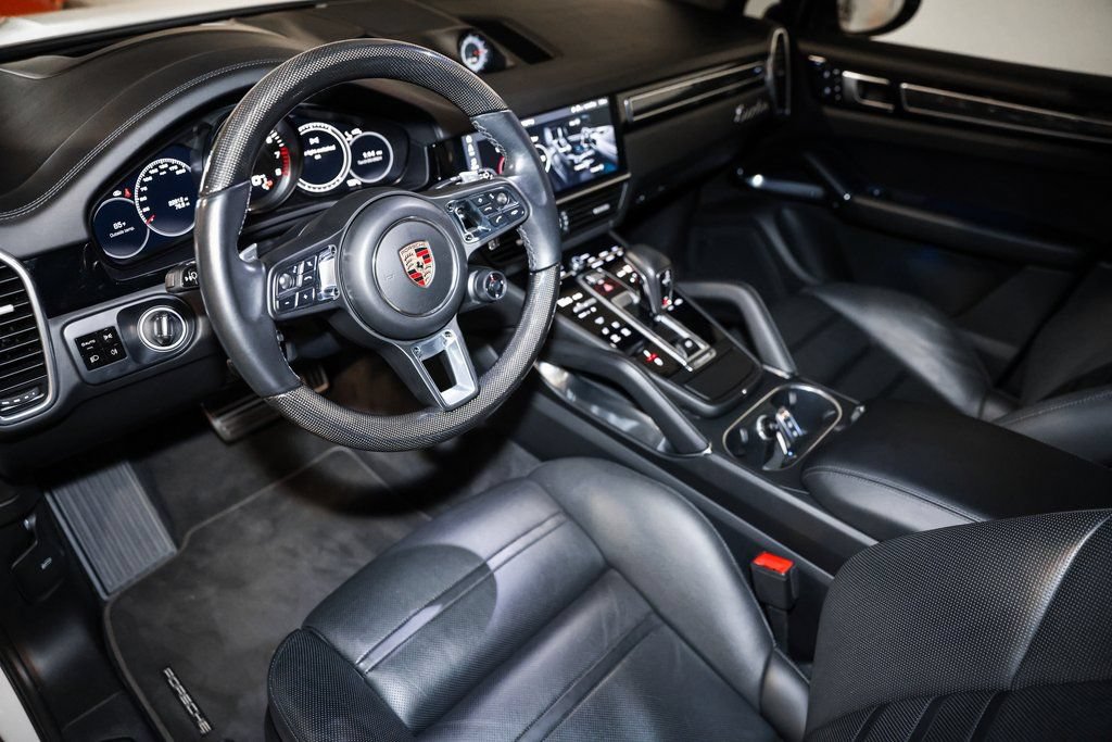Used 2019 Porsche Cayenne Turbo AWD/4WD image 27