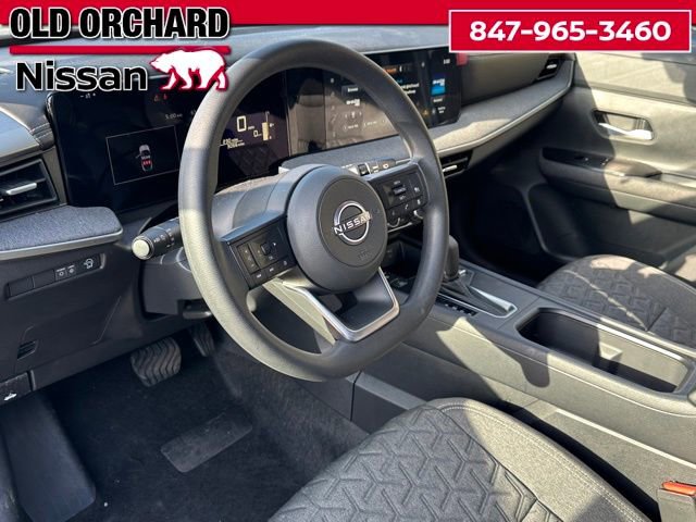 Used 2025 Nissan Kicks SV w/ Interior Electronics Package FWD image 14