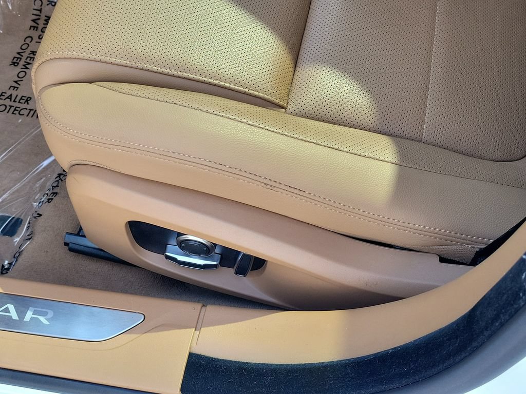 Used 2021 Jaguar XF S RWD image 27