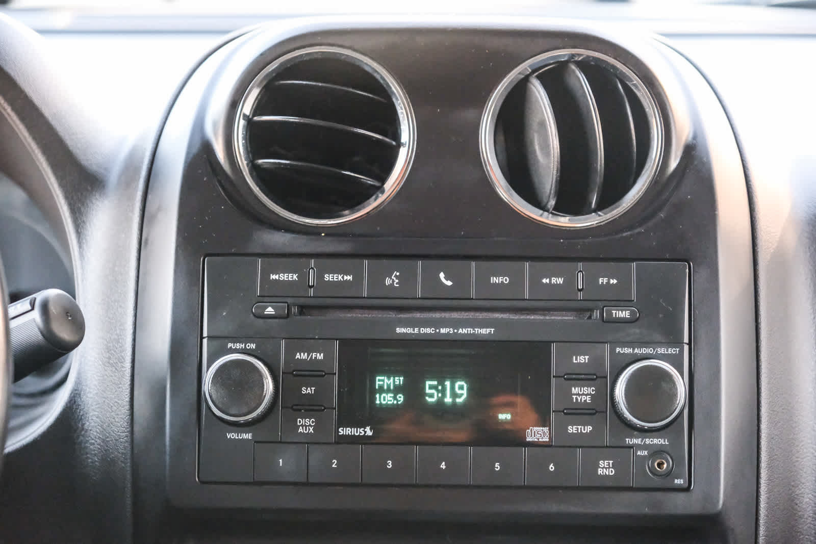 Used 2016 Jeep Patriot Sport FWD image 16