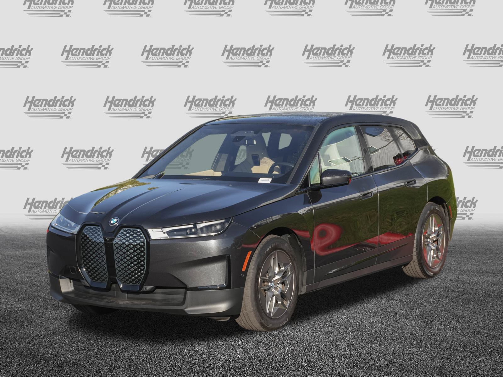 Certified 2023 BMW iX xDrive50 w/ Ultimate Package image 5
