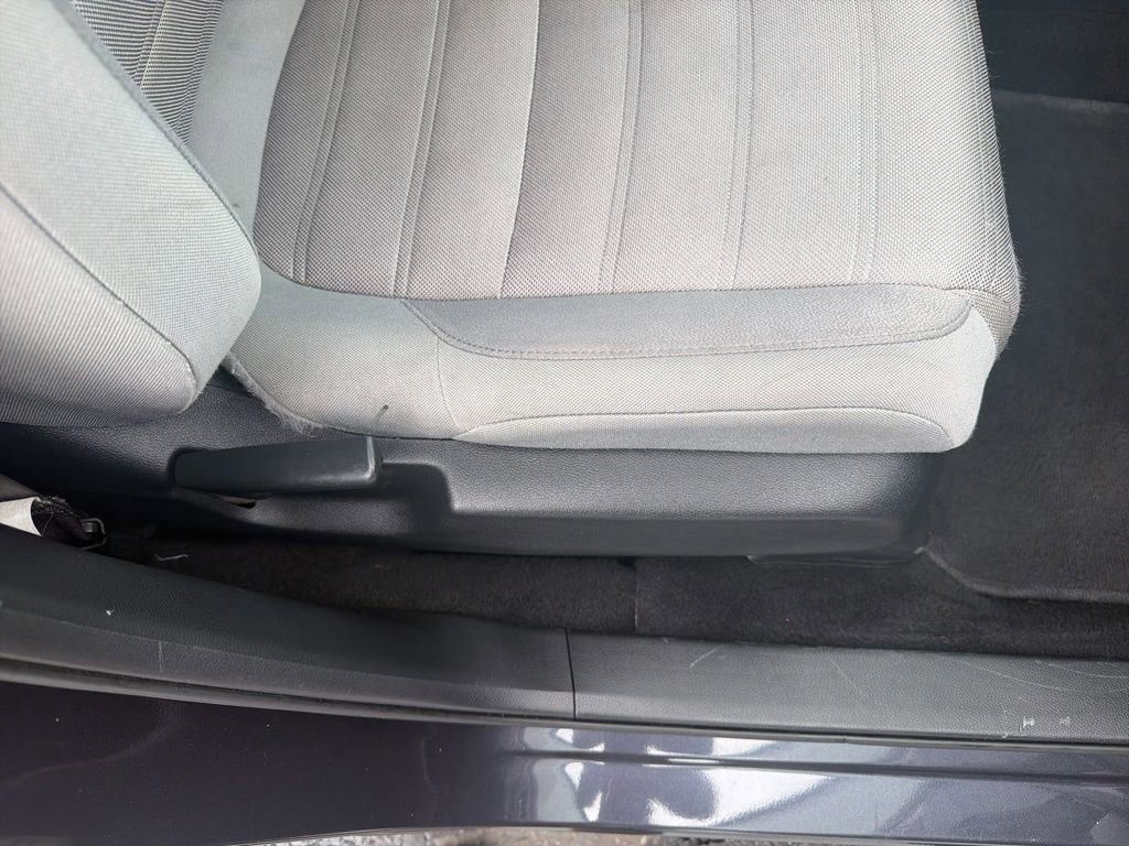 Used 2018 Honda CR-V EX image 36