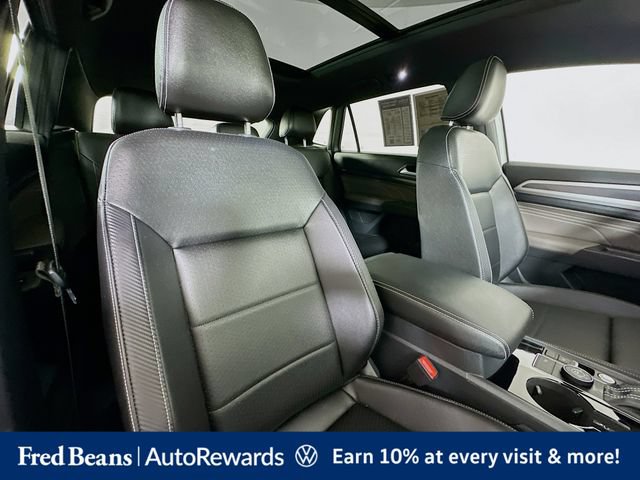 Used 2023 Volkswagen Atlas Cross Sport SEL AWD/4WD image 34