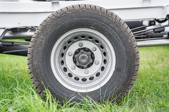 Used 2023 Mercedes-Benz Sprinter 4500 image 12