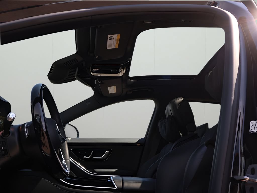 Certified 2024 Mercedes-Benz Maybach S 580 4MATIC image 43