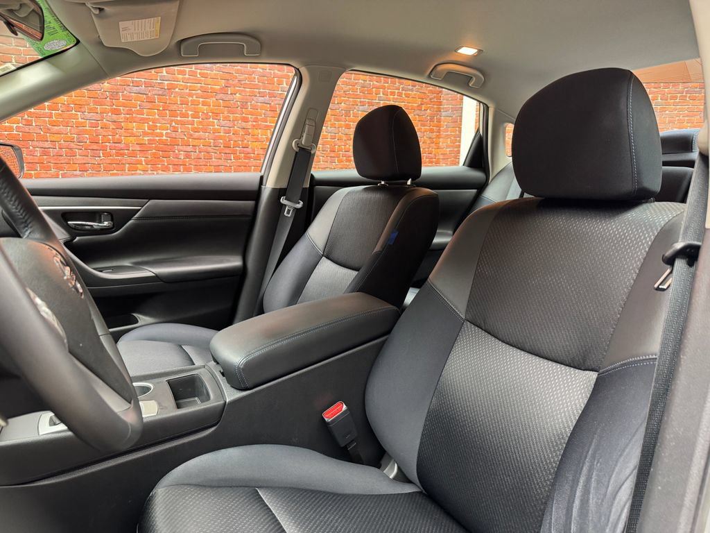 Used 2016 Nissan Altima 2.5 SR FWD image 23