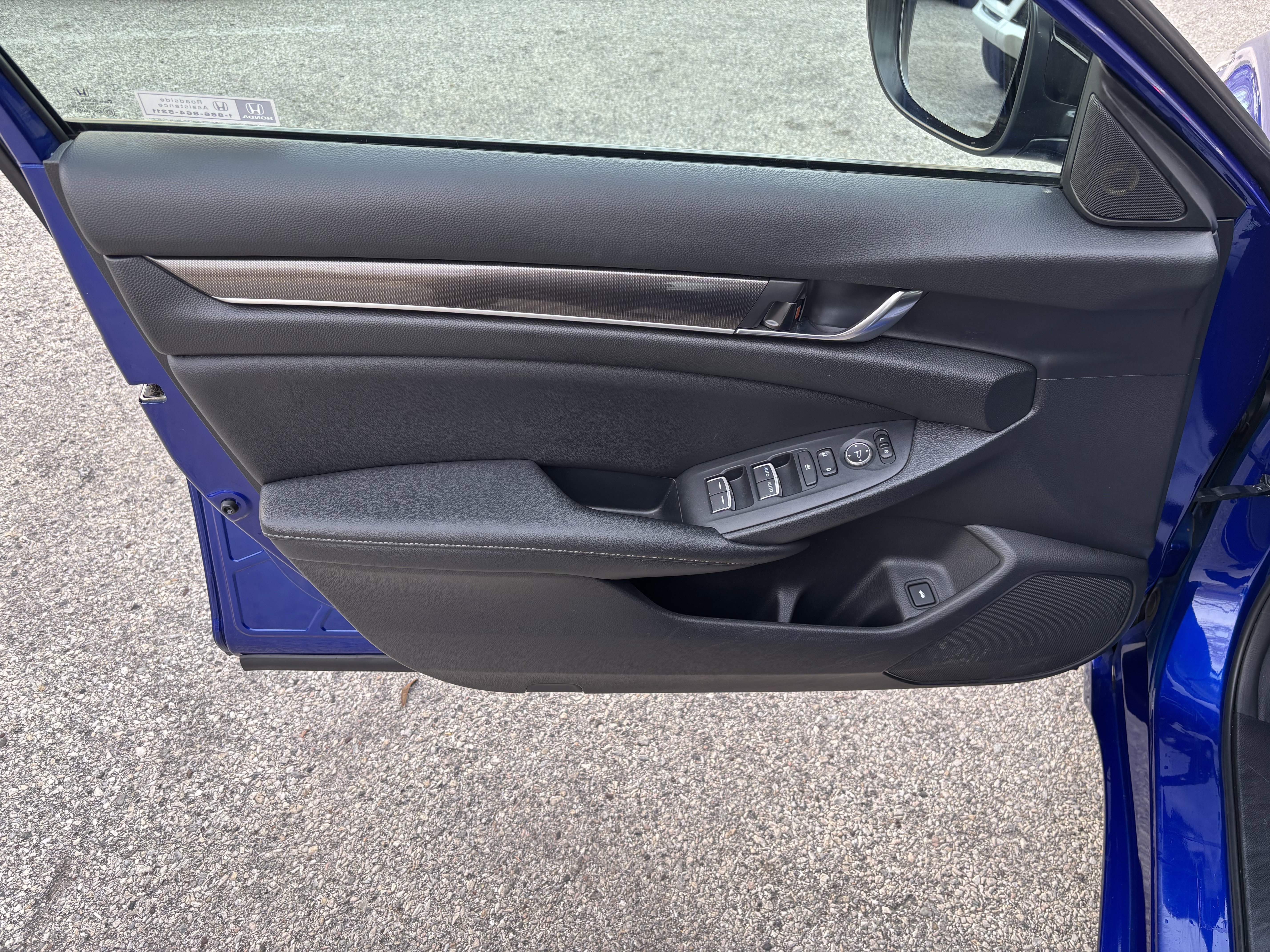 Used 2022 Honda Accord Sport image 11